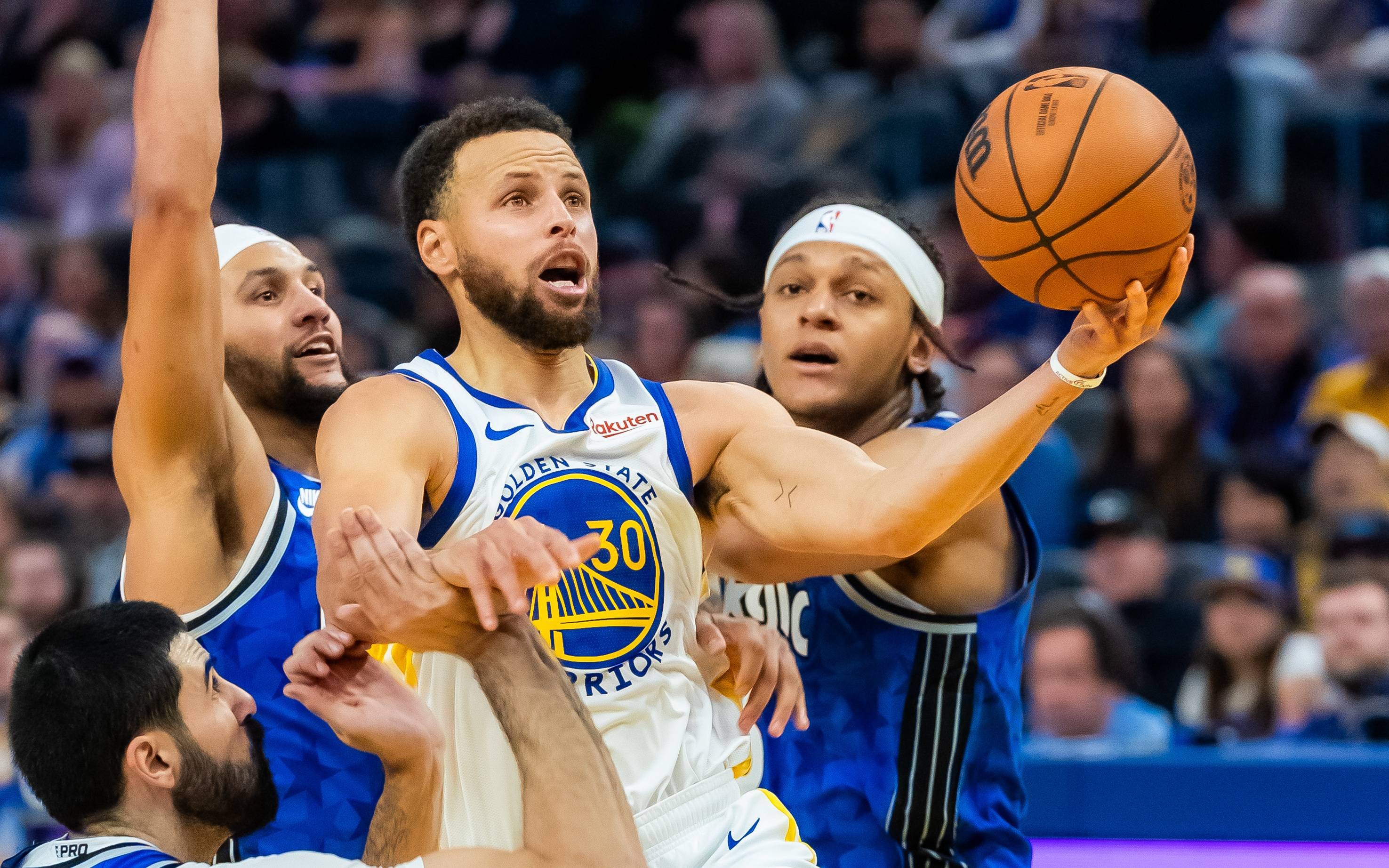 年对阵布莱 年对阵布莱