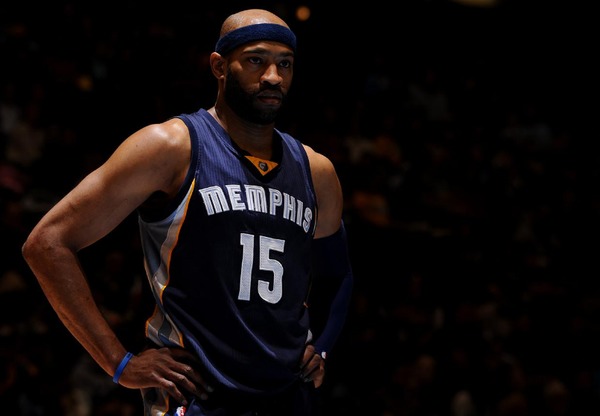 不断完善自 不断完善自